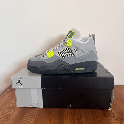 AIR JORDAN 4 NEON 95 UK6 (NEW)