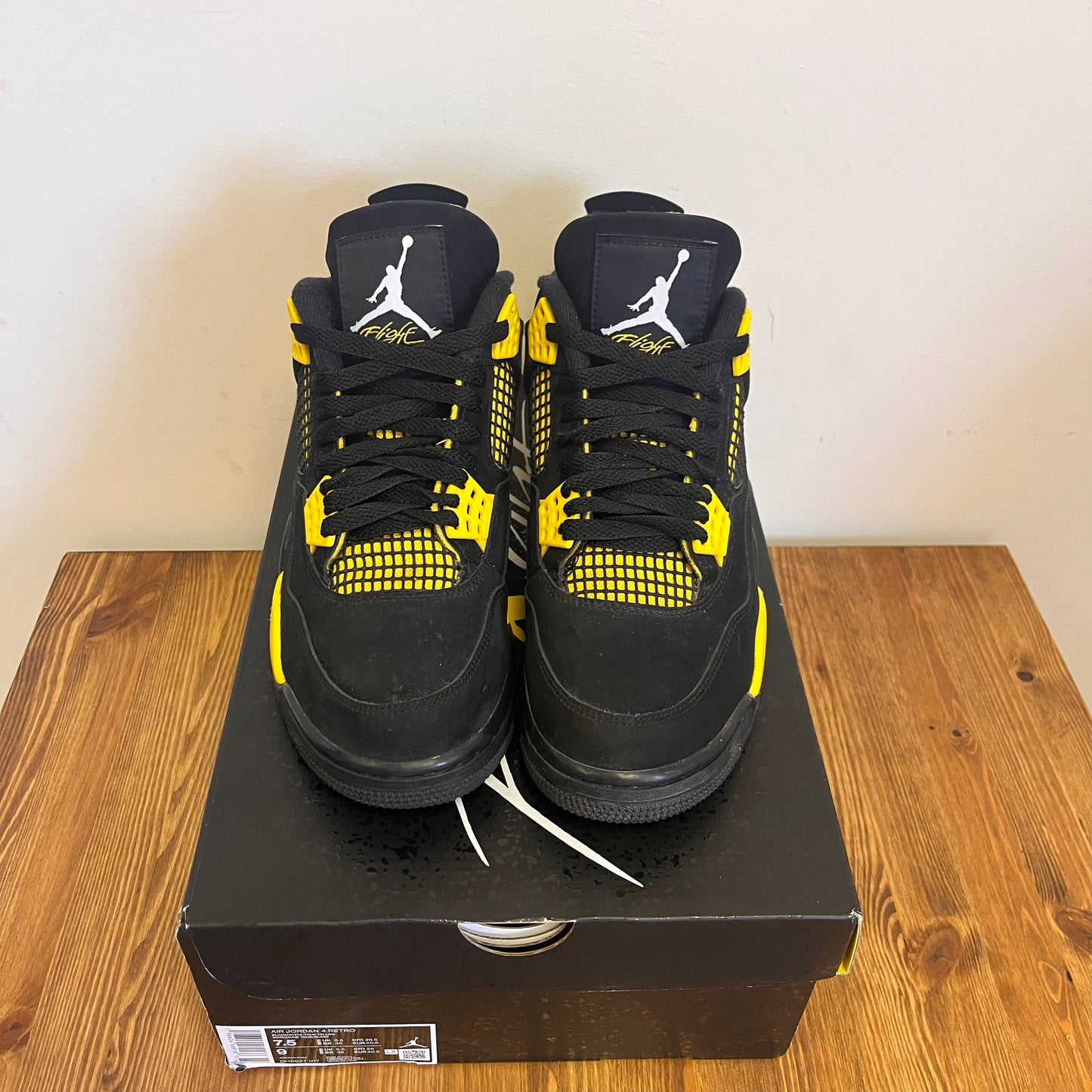 AIR JORDAN 4 YELLOW THUNDER UK6.5 (USED)