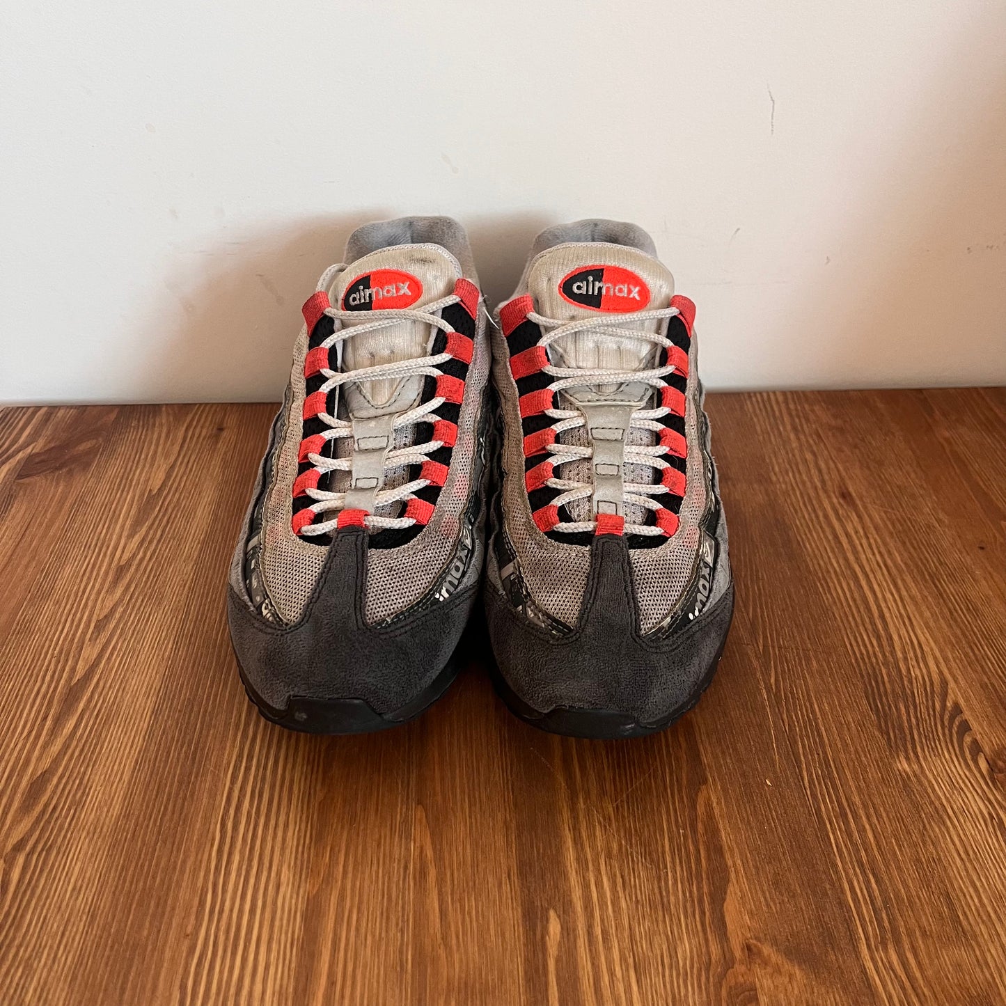 NIKE AIR MAX 95 ATMOS CRIMSON UK7.5 (USED)