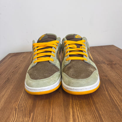 NIKE DUNK LOW DUSTY OLIVE UK9 (USED)