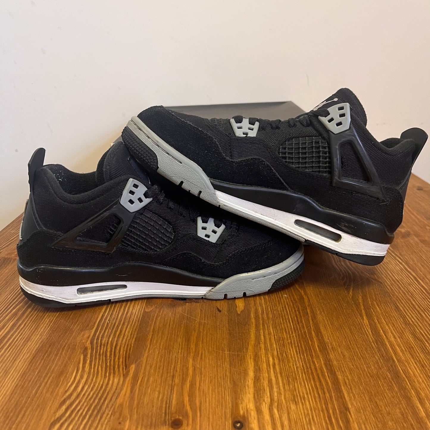 AIR JORDAN 4 BLACK CANVAS (GS) UK5 (USED)