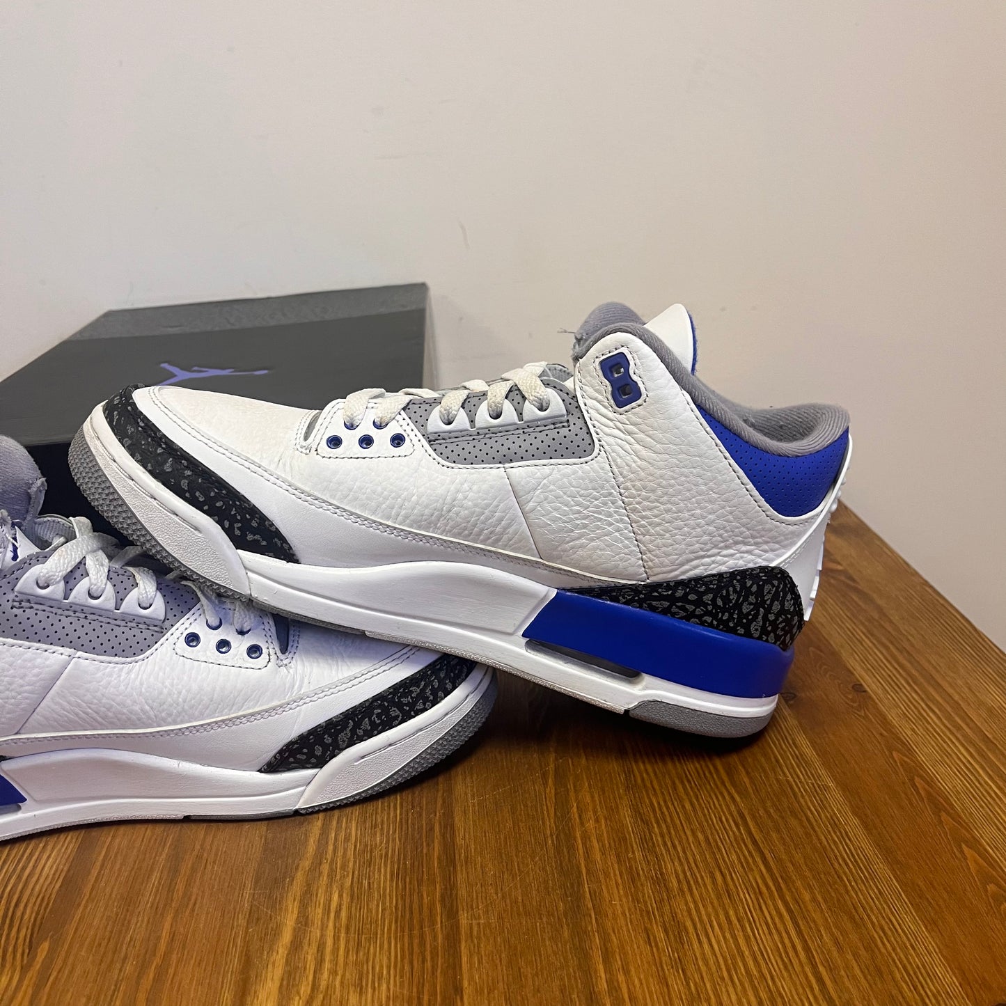 AIR JORDAN 3 RACER BLUE UK9 (USED)