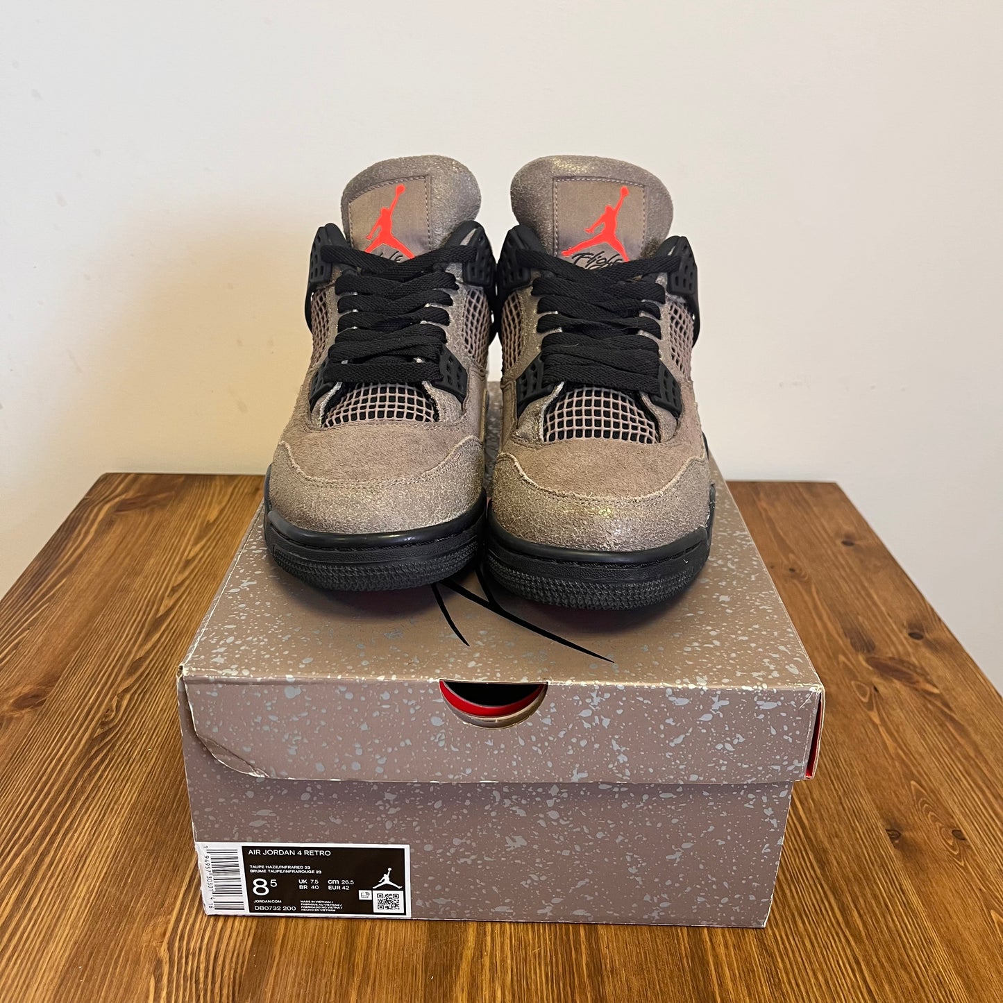 AIR JORDAN 4 TAUPE HAZE UK7.5 (USED)