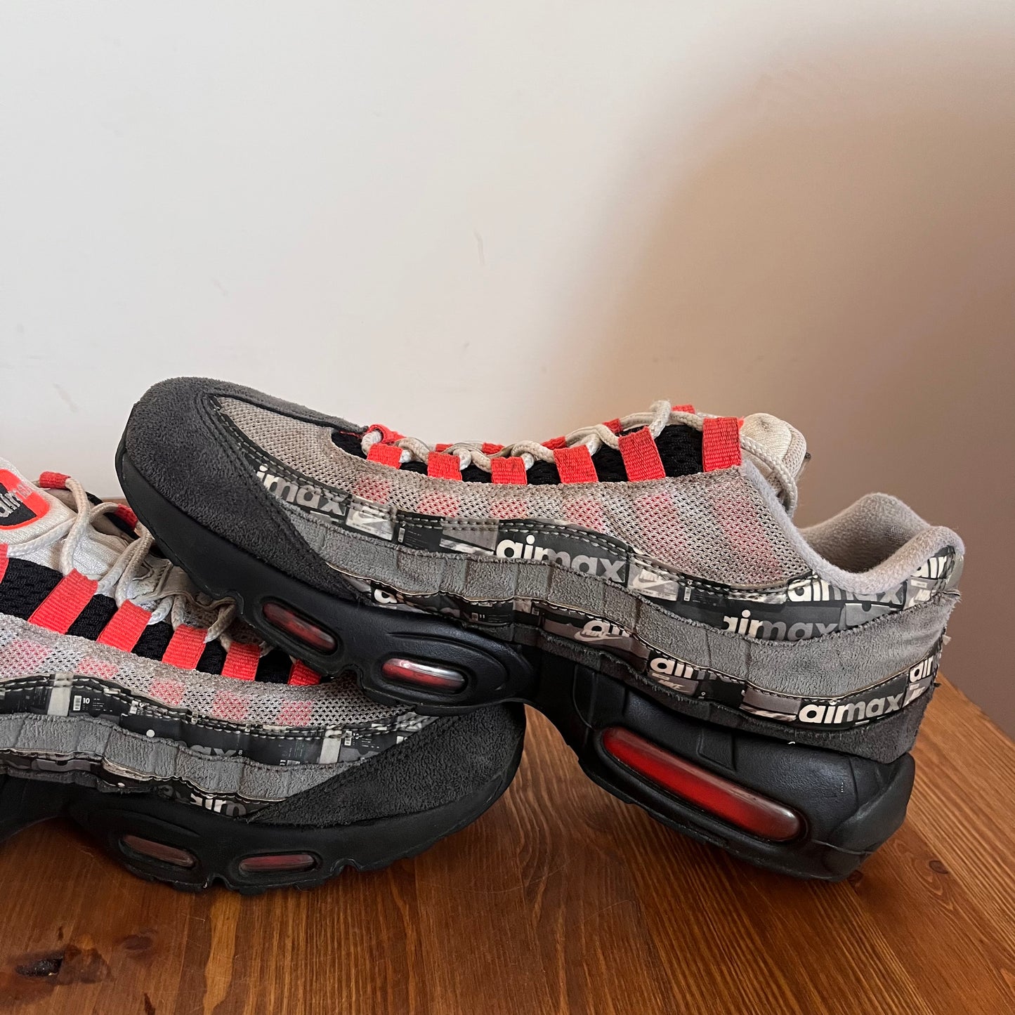 NIKE AIR MAX 95 ATMOS CRIMSON UK7.5 (USED)