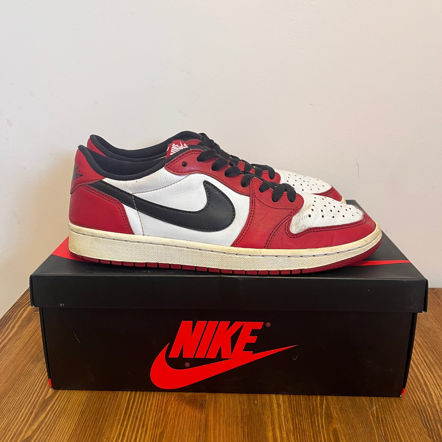 AIR JORDAN 1 LOW CHICAGO 2015 UK8 (USED)