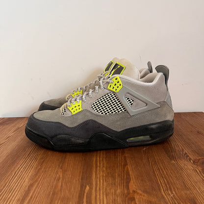 AIR JORDAN 4 NEON 95 UK10 (USED)