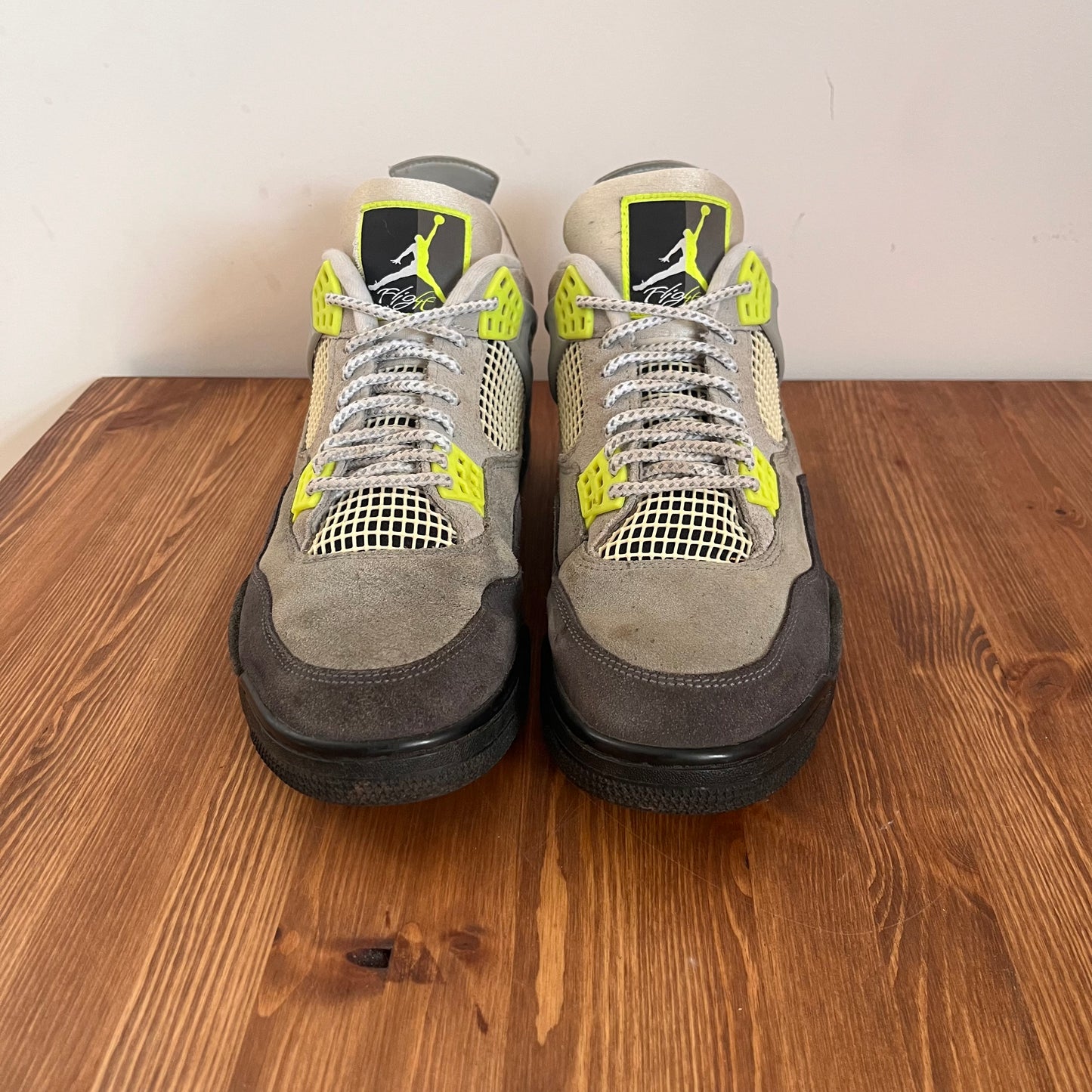 AIR JORDAN 4 NEON 95 UK10 (USED)