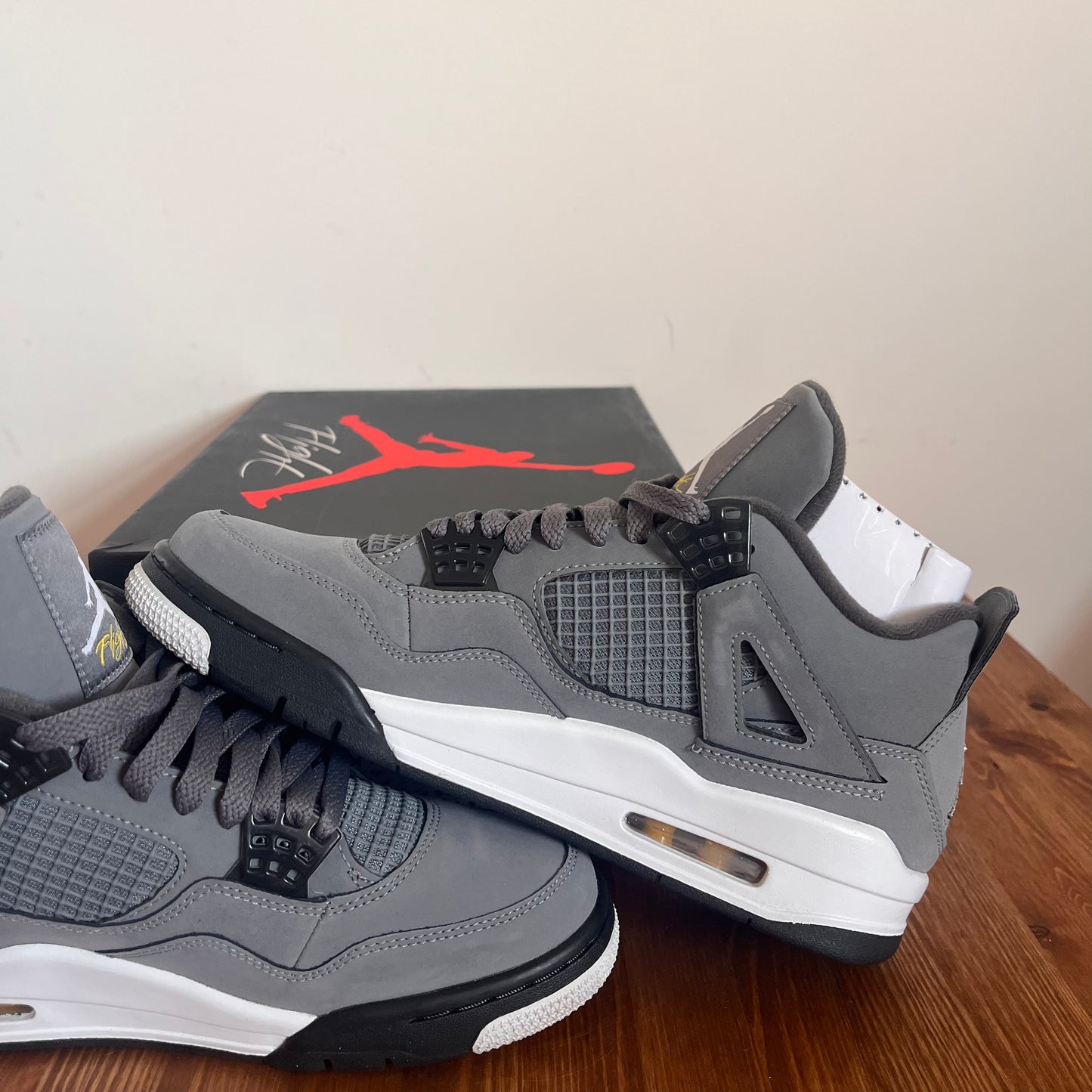 AIR JORDAN 4 COOL GREY 2019 UK7 (USED)