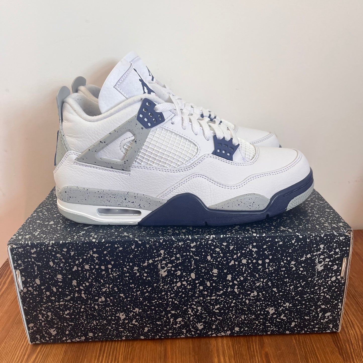 AIR JORDAN 4 MIDNIGHT NAVY UK8 (USED)