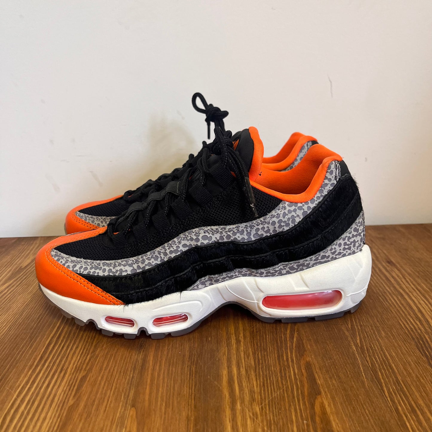 NIKE AIR MAX 95 SAFARI BLACK UK4.5 (USED)