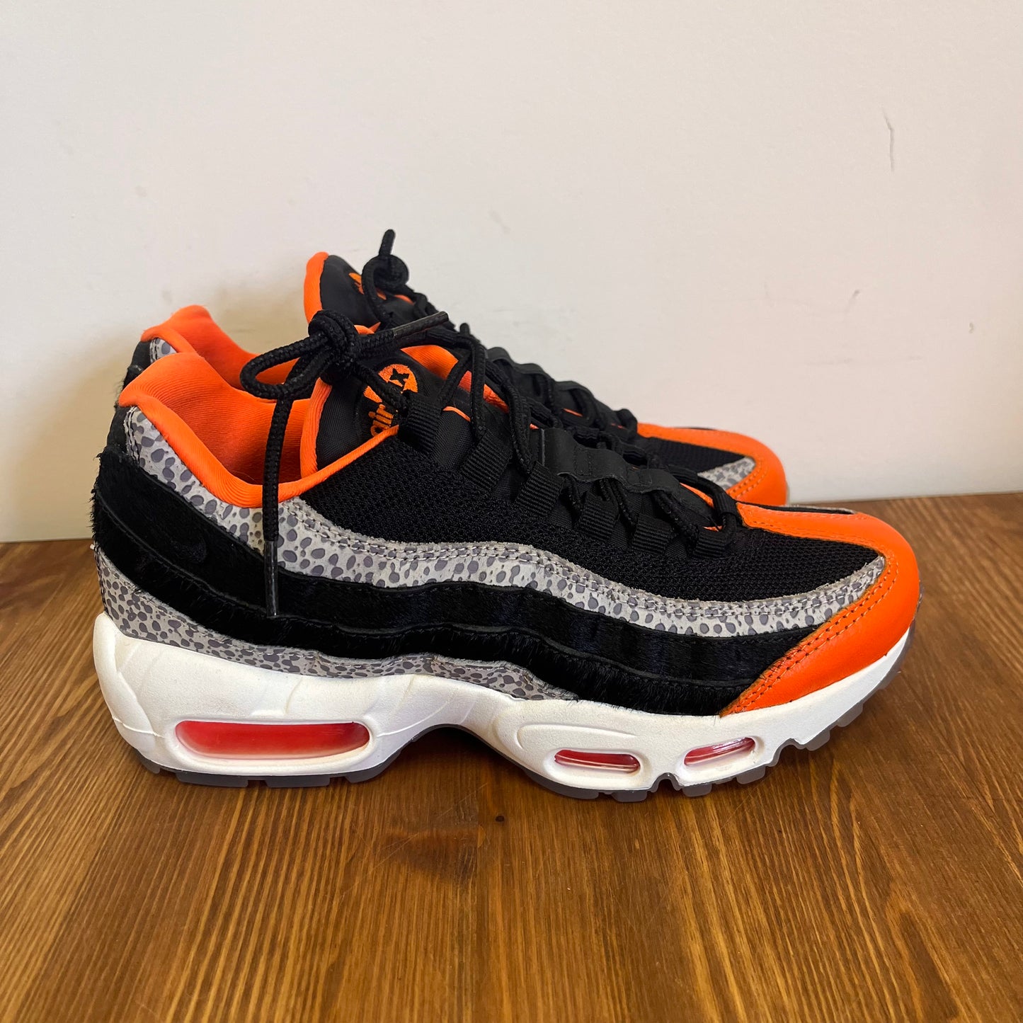 NIKE AIR MAX 95 SAFARI BLACK UK4.5 (USED)