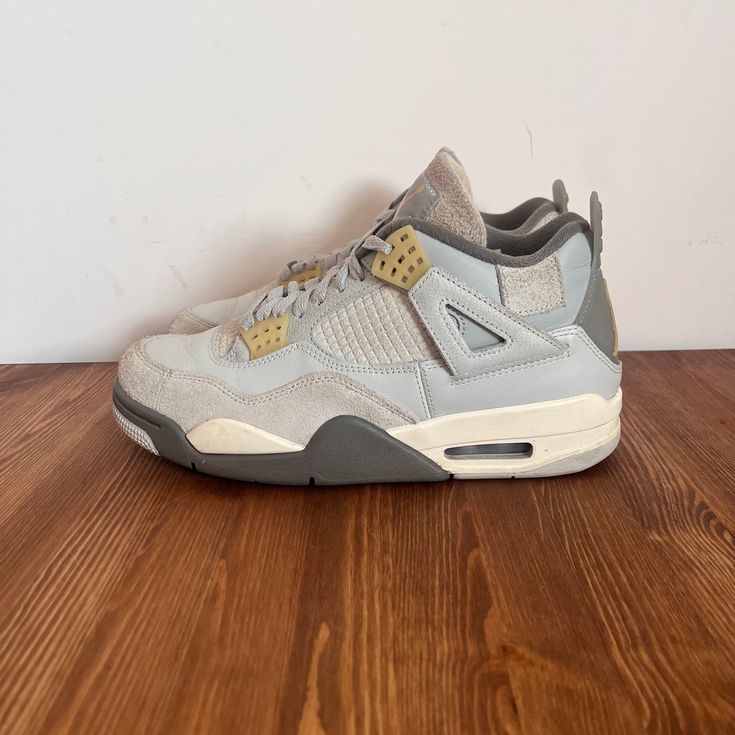 AIR JORDAN 4 CRAFT PHOTON DUST UK6.5 (USED)