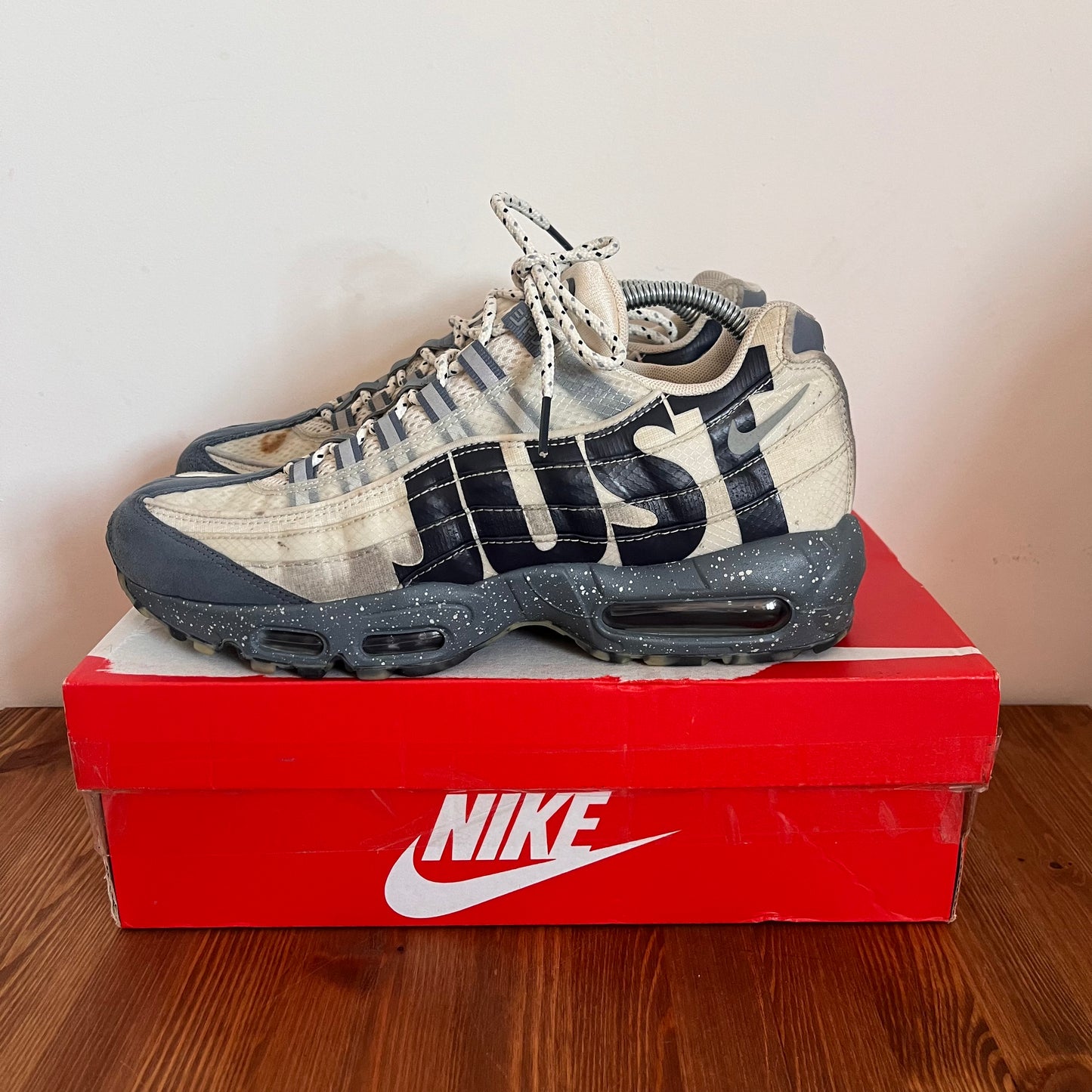 NIKE AIR MAX 95 MOUNT FUJI UK8 (USED)