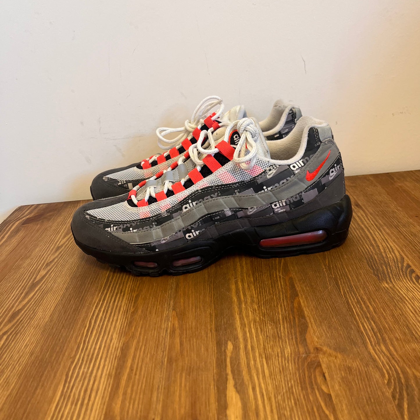 NIKE AIR MAX 95 ATMOS CRIMSON UK8 (USED)