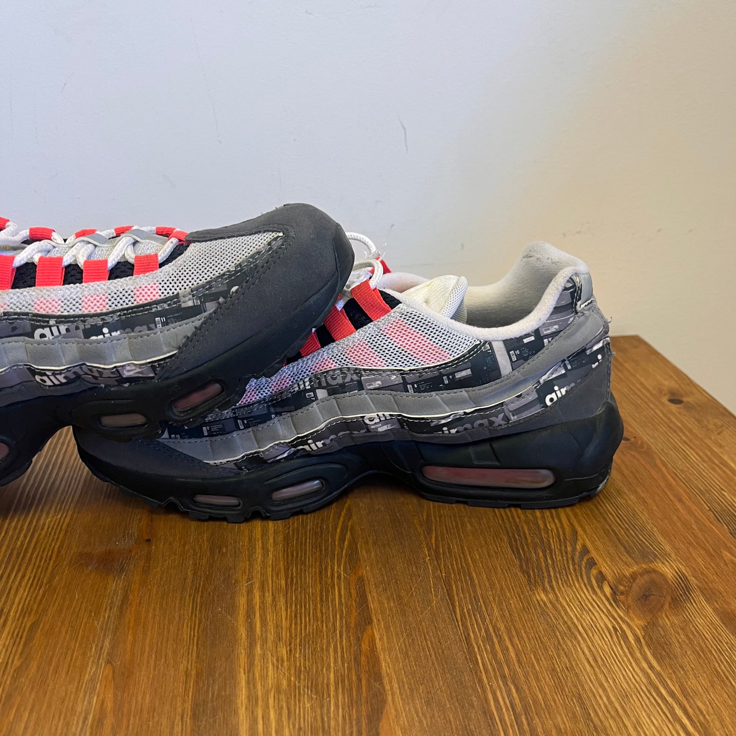 NIKE AIR MAX 95 ATMOS CRIMSON UK8 (USED)