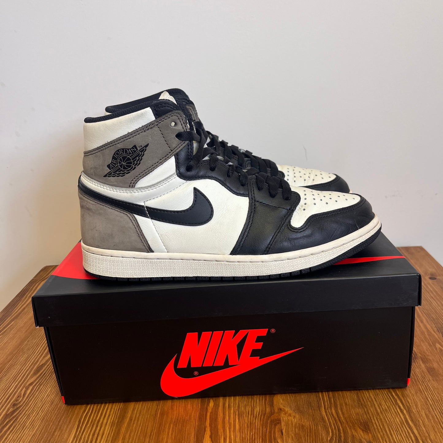 AIR JORDAN 1 HIGH MOCHA UK7 (USED)