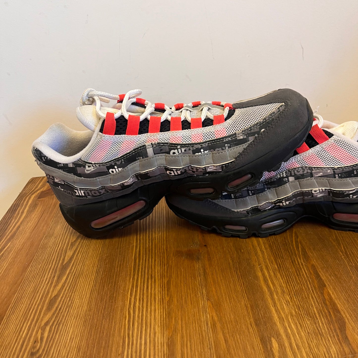 NIKE AIR MAX 95 ATMOS CRIMSON UK8 (USED)