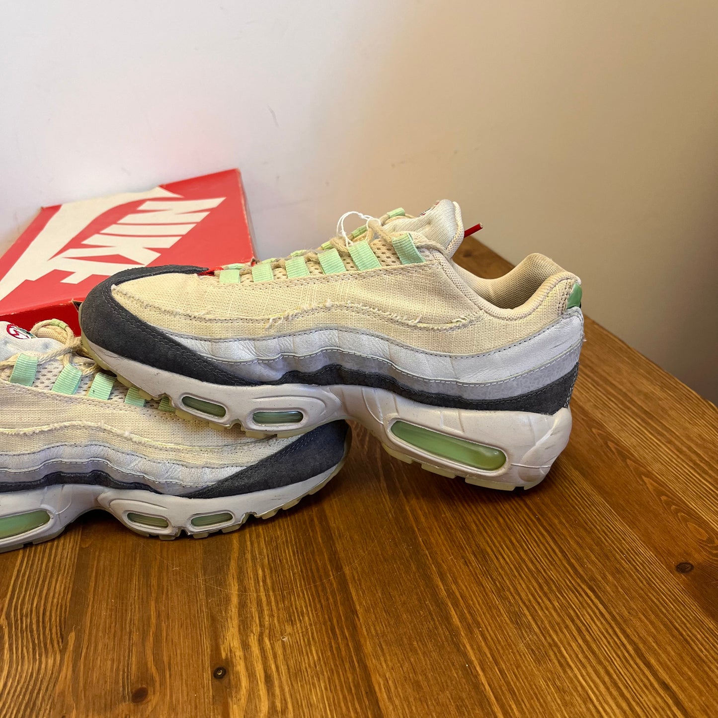 NIKE AIR MAX 95 HALLOWEEN 2014 UK6 (USED)