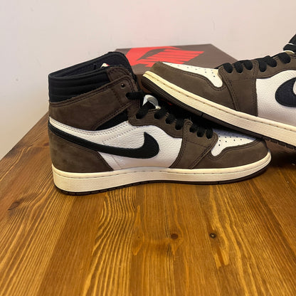 AIR JORDAN 1 HIGH TRAVIS SCOTT MOCHA UK7 (USED)