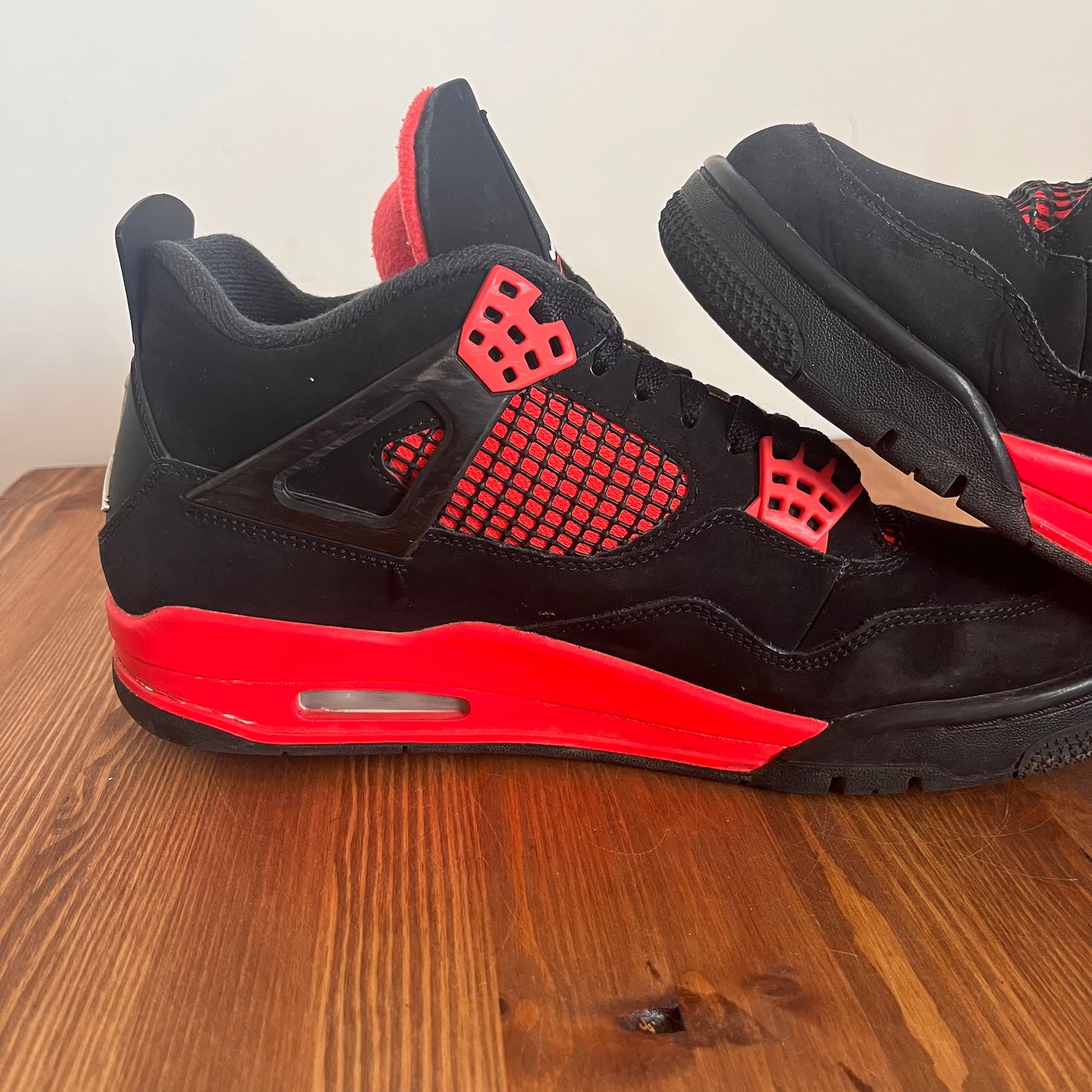 AIR JORDAN 4 RED THUNDER UK8.5 (USED)