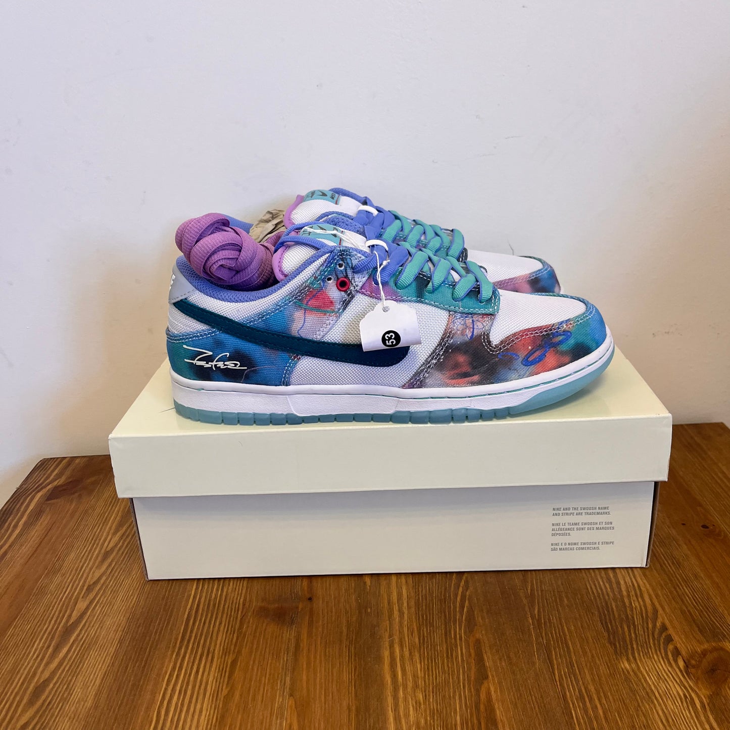 NIKE DUNK LOW SB FUTURA UK7 (NEW)