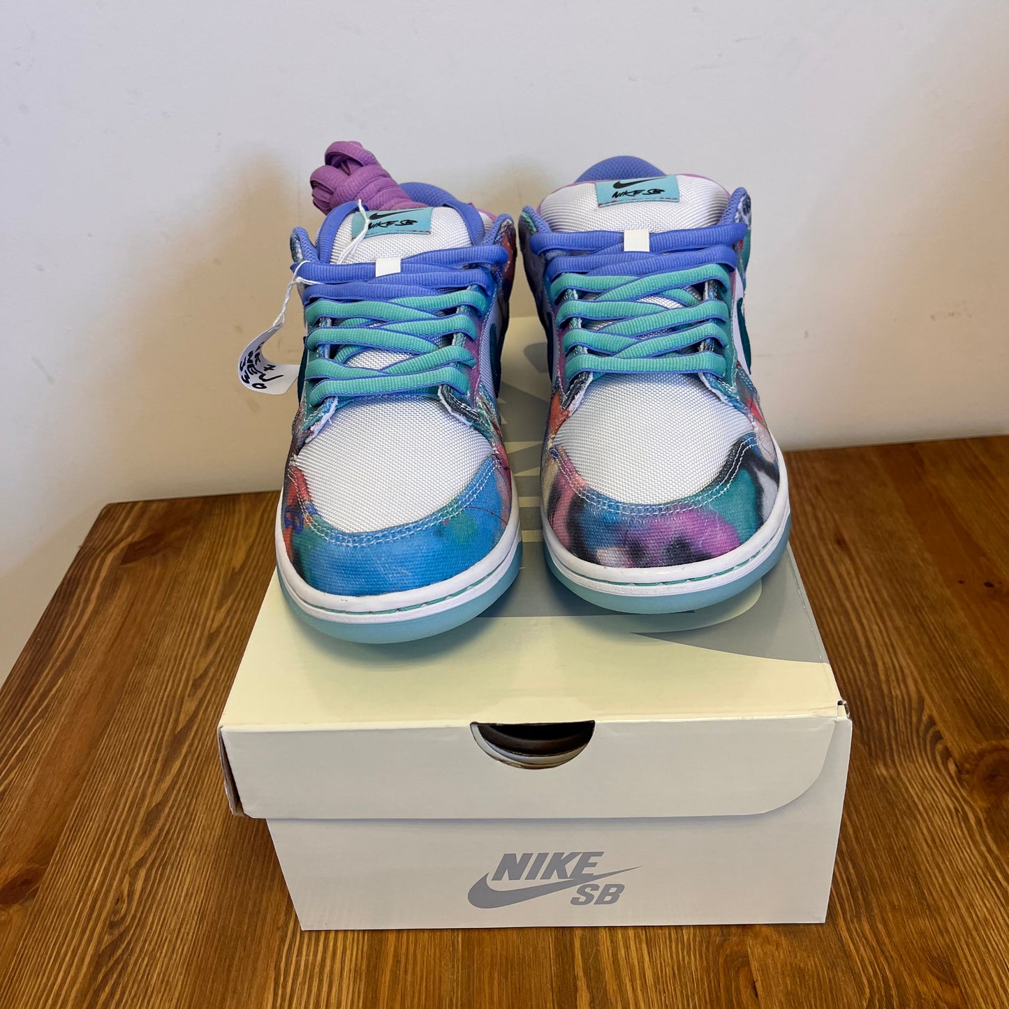 NIKE DUNK LOW SB FUTURA UK7 (NEW)