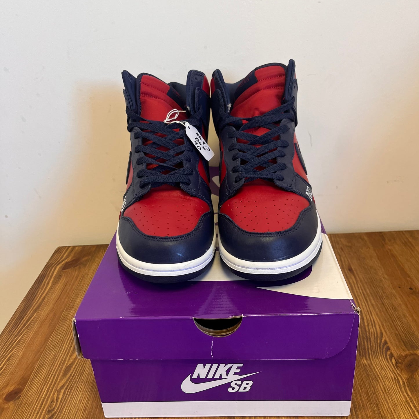 NIKE DUNK HIGH SB SUPREME NAVY UK9.5 (USED)