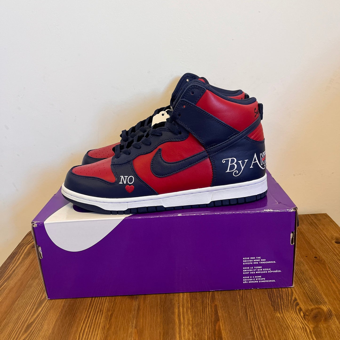 NIKE DUNK HIGH SB SUPREME NAVY UK9.5 (USED)