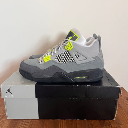 AIR JORDAN 4 NEON 95 UK8.5 (NEW)